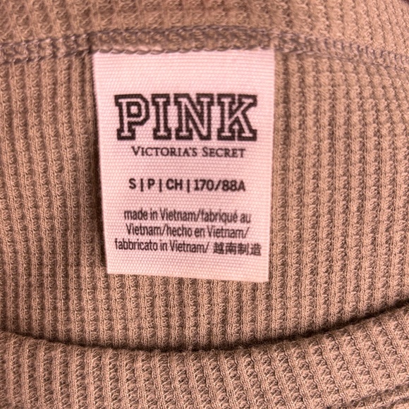 Set of Four Long Sleeve Shirts Size Small - Picture 9 of 9